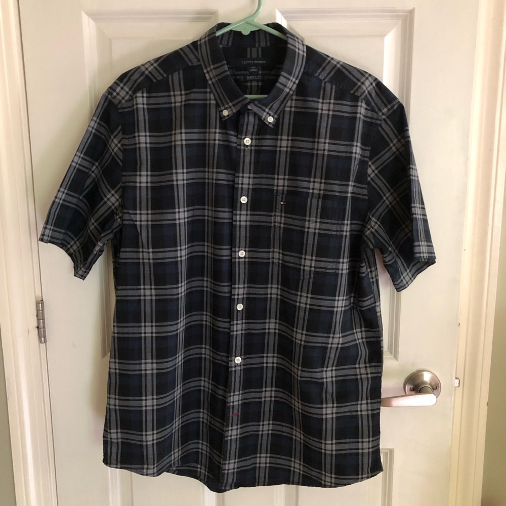 Men’s L Tommy Hilfiger shirt